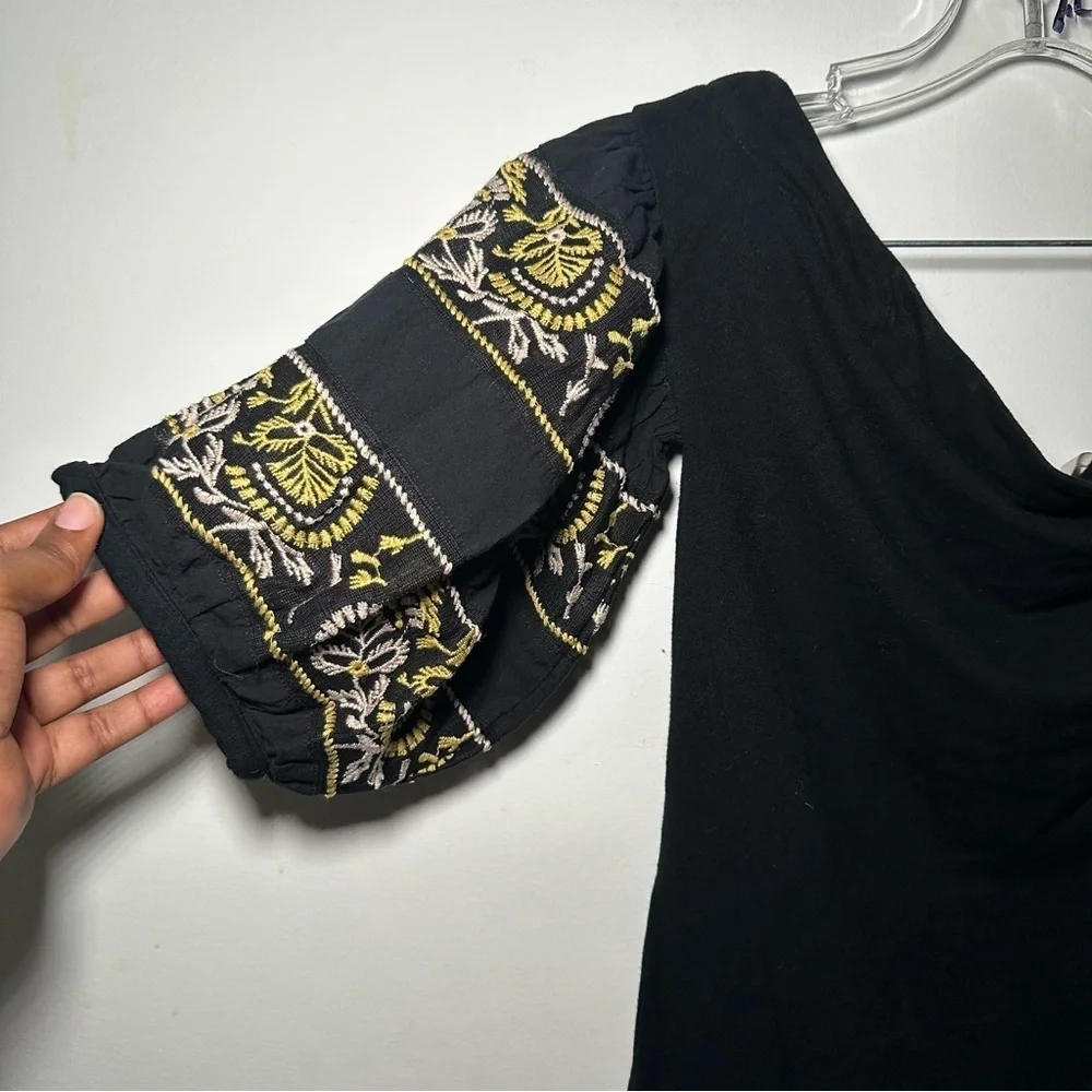 Free People Black Off Shoulder Blouse Gold Embroidery Puff Sleeves Size Small